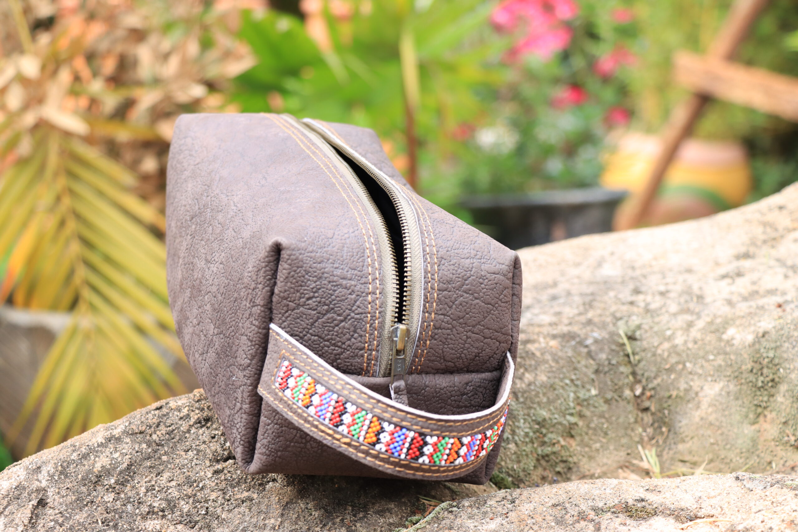 Wash Bag With Beedwork